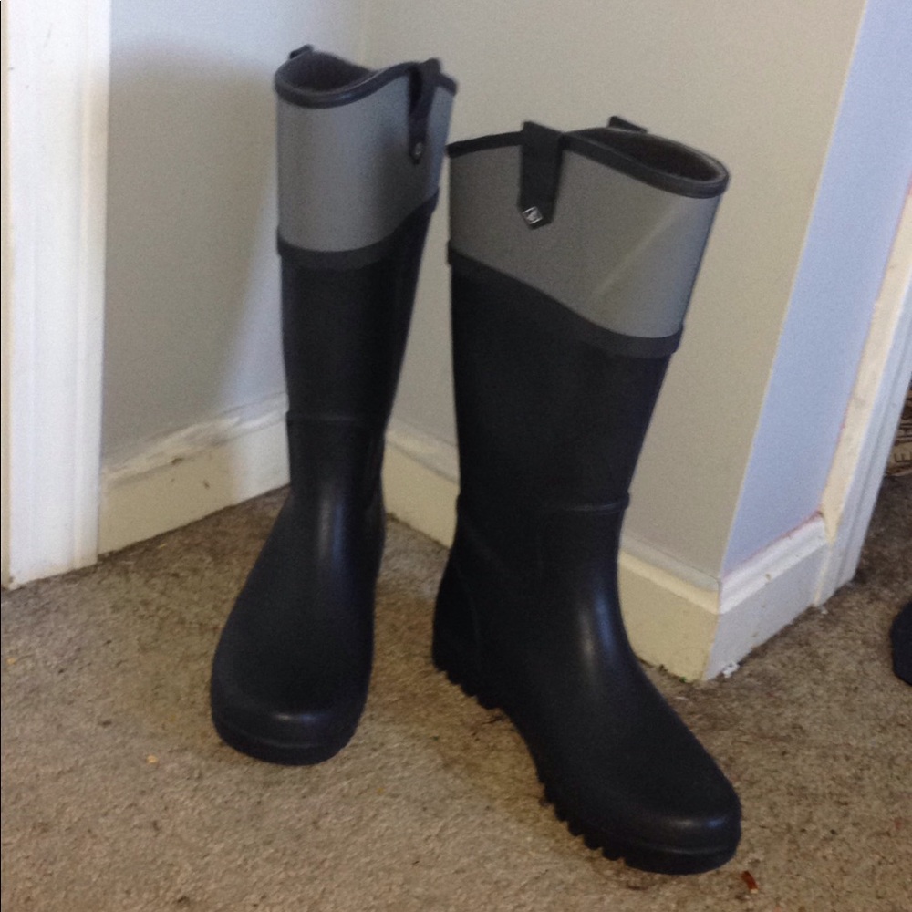 Sperry rain boots